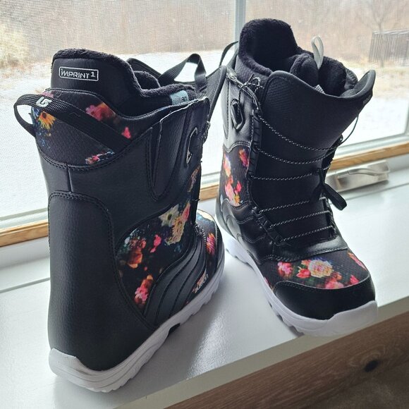 Womens Mint Burton Snowboard Boots - Picture 1 of 3